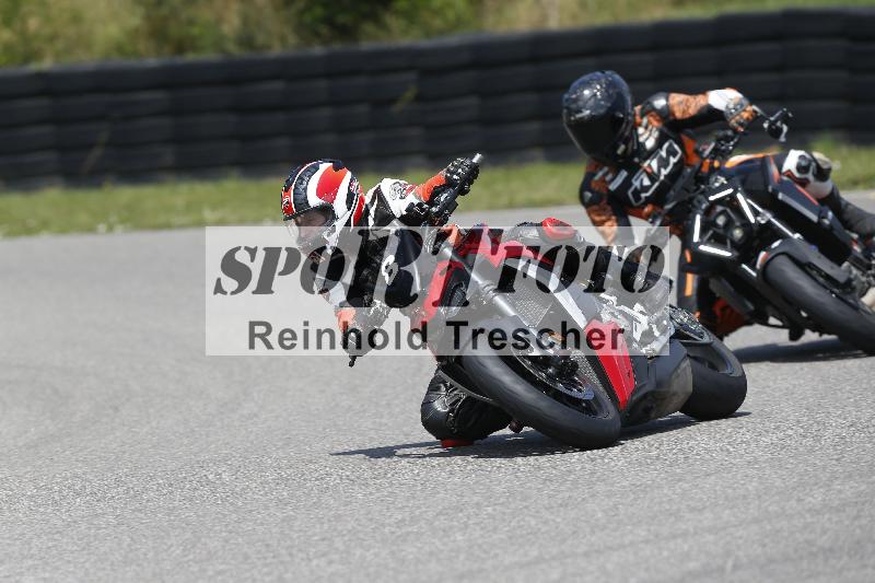 /27 12.06.2025 Ducati Schweiz Trackday Warmup  ADR/gelb-jeaune/8